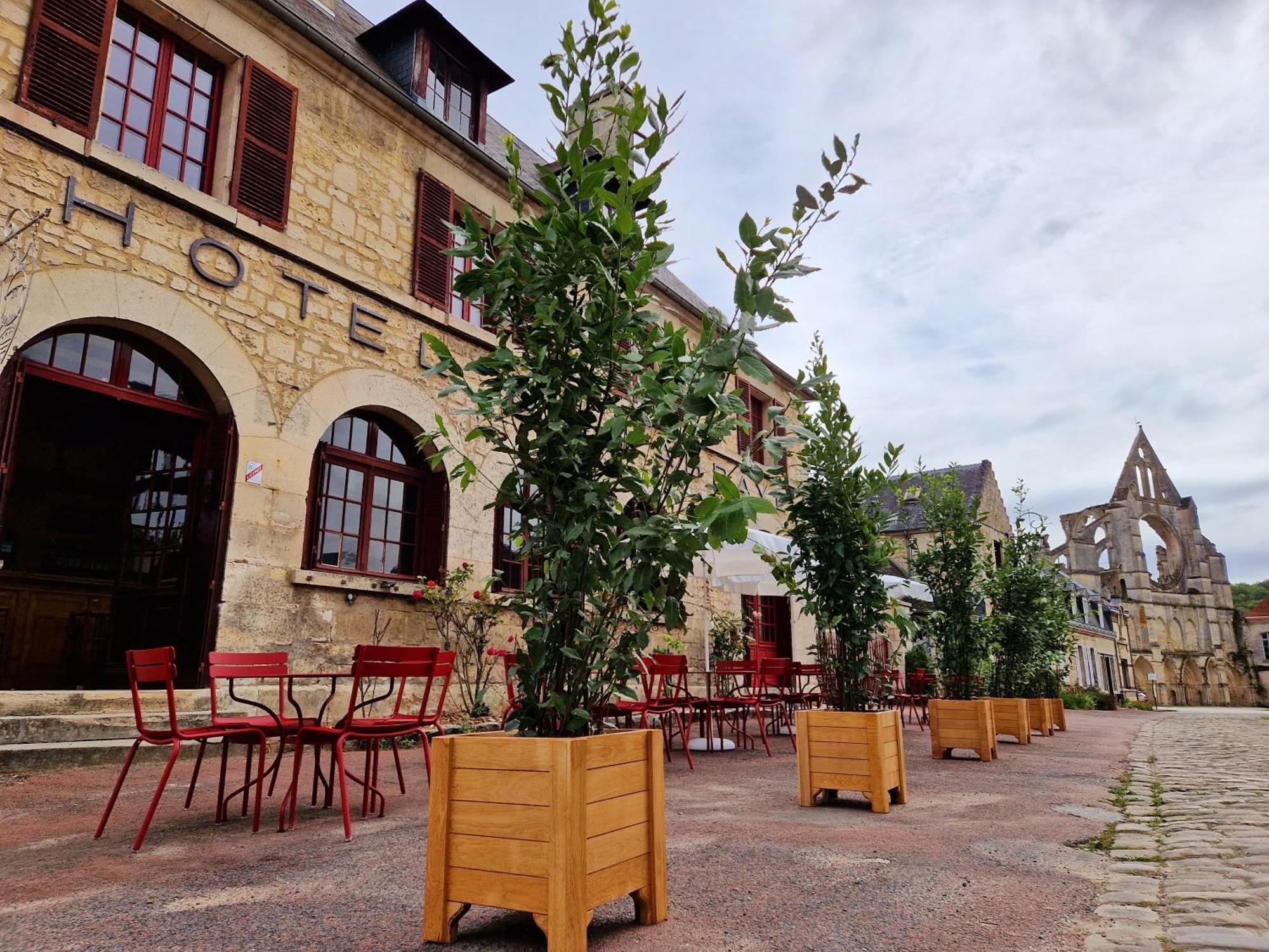 Hotel De L'Abbaye De Longpont Exterior photo